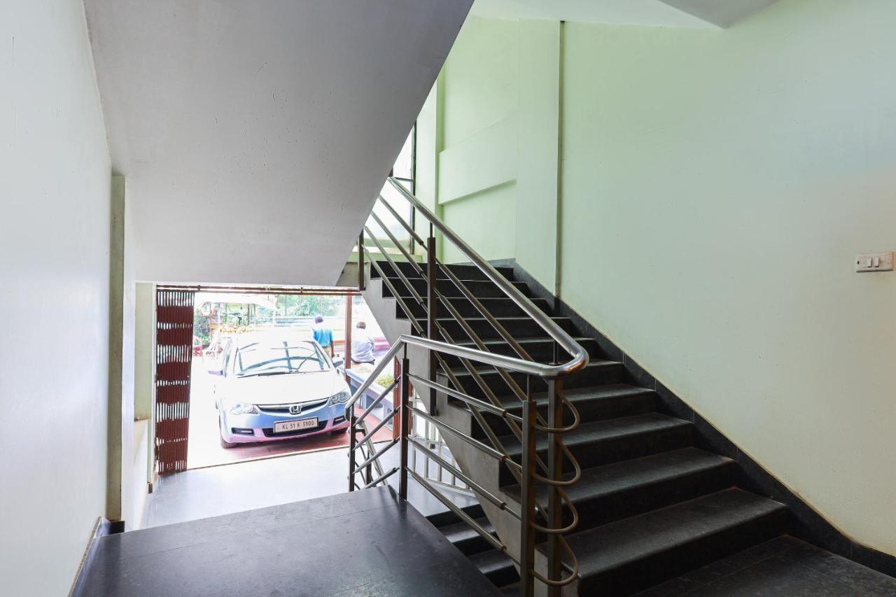 SPOT ON 64230 Killi Tourist Home Thiruvananthapuram Exterior foto
